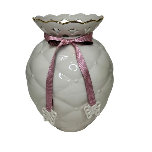 Lenox "Tied with Love" Belinda Bud Vase 7" - Picture 1 of 7
